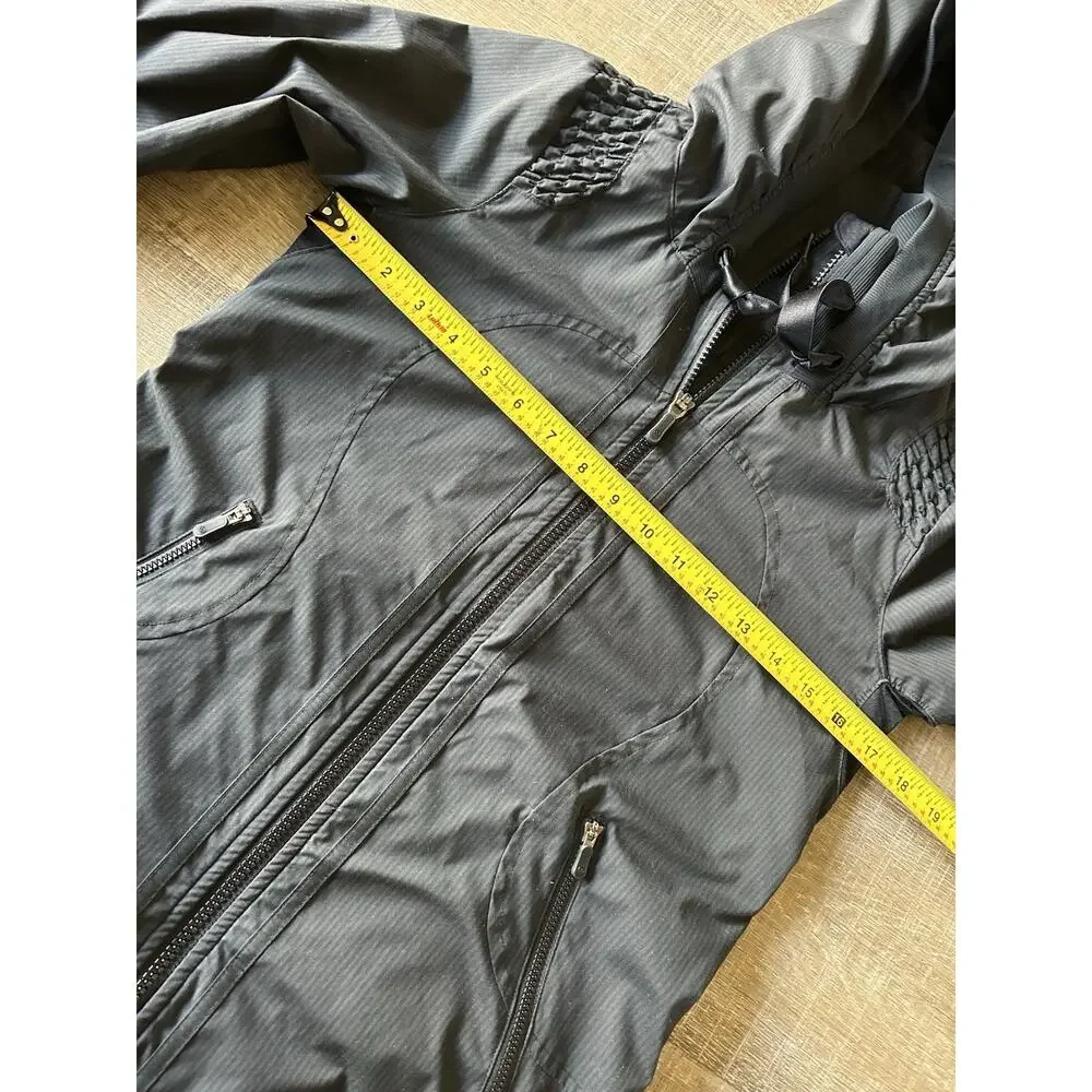 Lululemon Hooded Jacket 4 Full Zip Windbreaker Lightweight Running Women